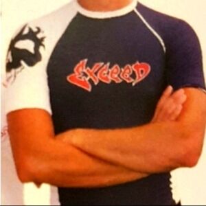 NEW Mens 60 SUV Sport Rash Guard Swim Beach Fall Summer Athletic Athleisure